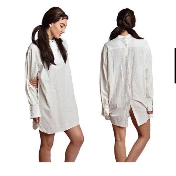 NWT Breakfast at Tiffany’s Sleepshirt - Picture 3 of 9